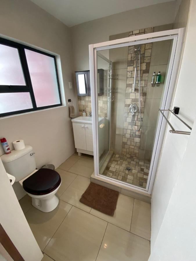 Haus Holzapfel Hotel Beaufort West Eksteriør billede